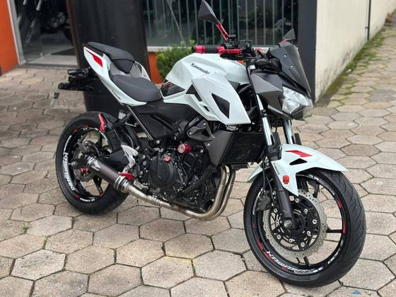 KAWASAKI Z400 KAWASAKI Z400